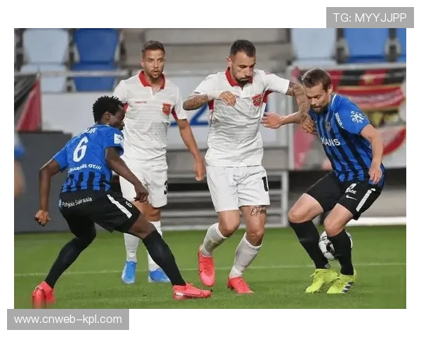 芬超争冠焦点战坦佩雷山猫激战塞伊奈约基巅峰对决