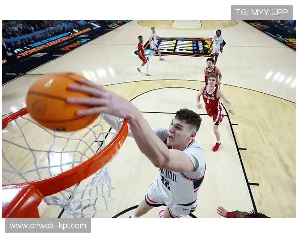 康涅狄格阳光队不敌明尼苏达山猫,卡尔顿空砍22分 康涅狄格阳光队不敌明尼苏达山猫,卡尔顿空砍22分